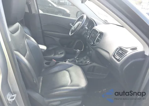 2018 Jeep Compass Limited 4X4 from USA, damaged, VIN 3C4NJDCB6JT423970